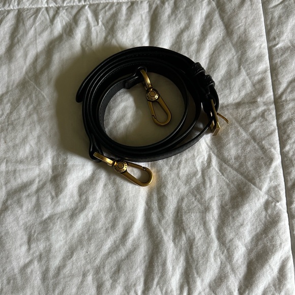 Charles & Keith Black Gabine Leather Saddle Bag - Picture 5 of 7